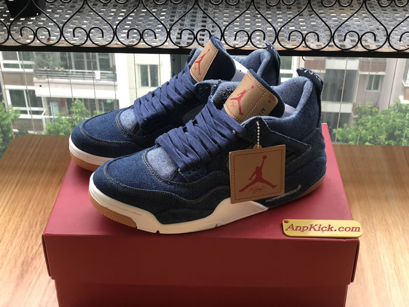 Levi's x Air Jordan 4 'Blue Denim' For Sale Left Side Image Levi's x Air Jordan 4 'Blue Denim' For Sale Left Side Image