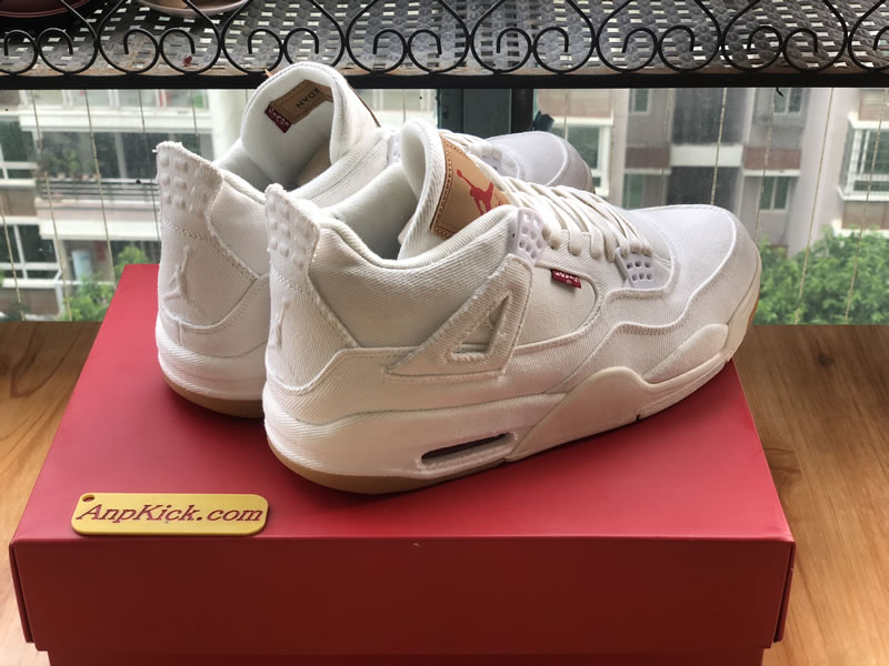 Levi's x Air Jordan 4 Retro 'White Denim' For Sale Right Side Images Levi's x Air Jordan 4 Retro 'White Denim' For Sale Right Side Images
