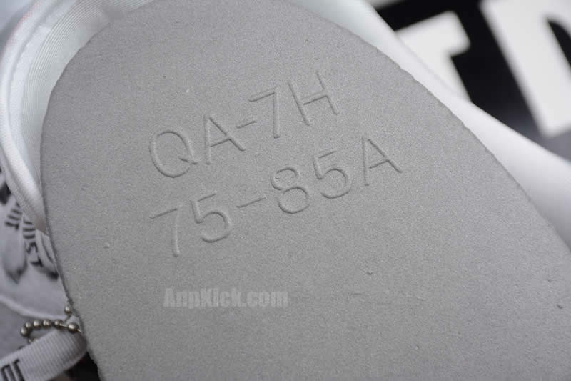 nike air force 1 07 low premium just do it custom air forces white black af1 detail image (11)