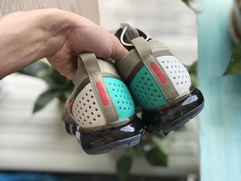 Nike Air Vapormax Moc 2 'Neutral Olive' AH7006-200 Behind Heel Actural Image Nike Air Vapormax Moc 2 'Neutral Olive' AH7006-200 Behind Heel Actural Image