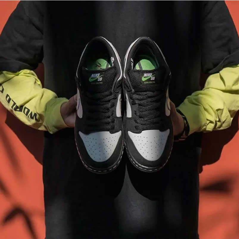 Staple x Nike SB Dunk Low 'Panda Pigeon' In Hand BV1310-013 Staple x Nike SB Dunk Low 'Panda Pigeon' In Hand BV1310-013